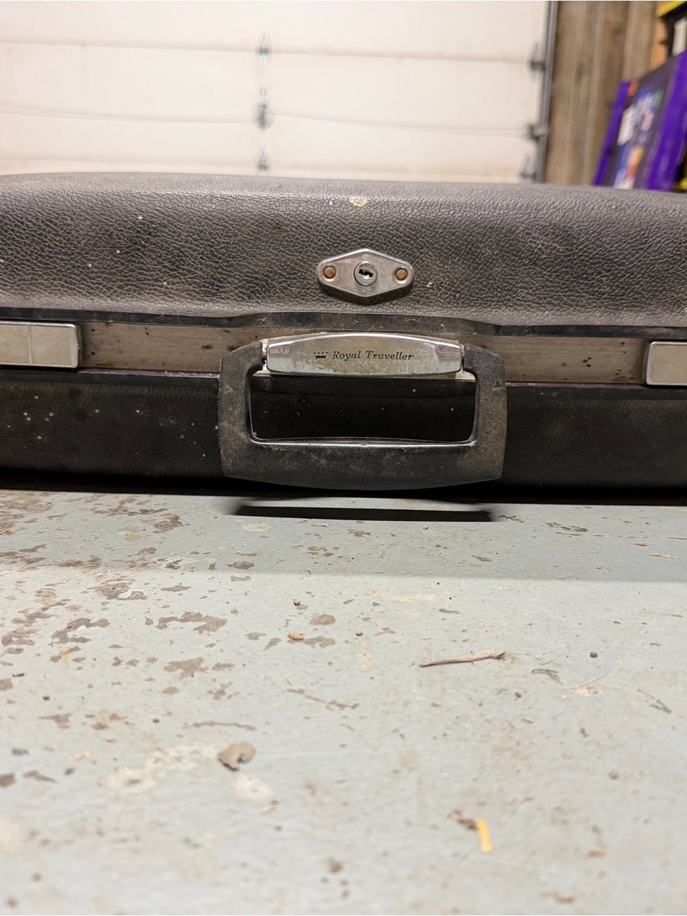 Black Men's Hardcase Briefcase with Sturdy Handle